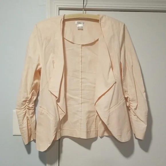 Venus Blazer - Picture 1 of 10